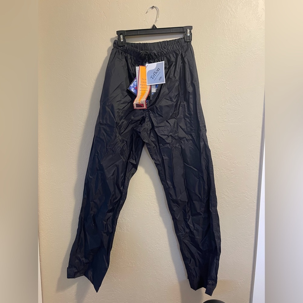 NWT Red Ledge Men’s Waterproof Pants Size M